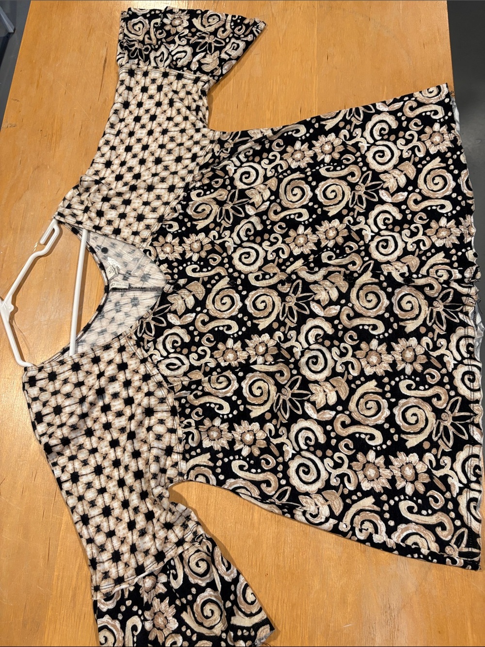 Cato Black and Cream Floral Swirl Women's Casual Top